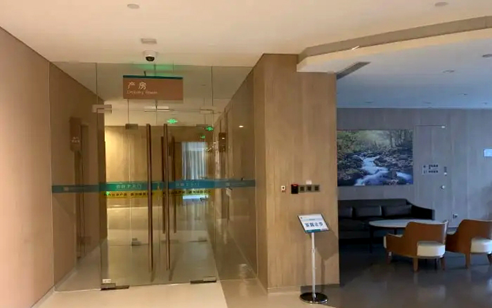 不銹鋼門廠家如何讓自己在行業市場經久不衰